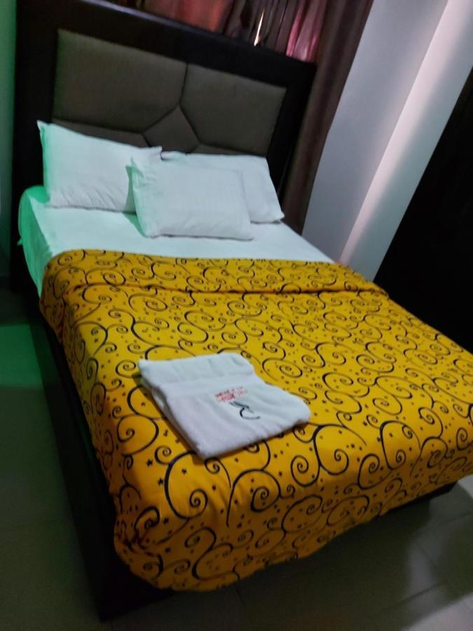 Rush Hotel & Apartments Lagos Exterior photo